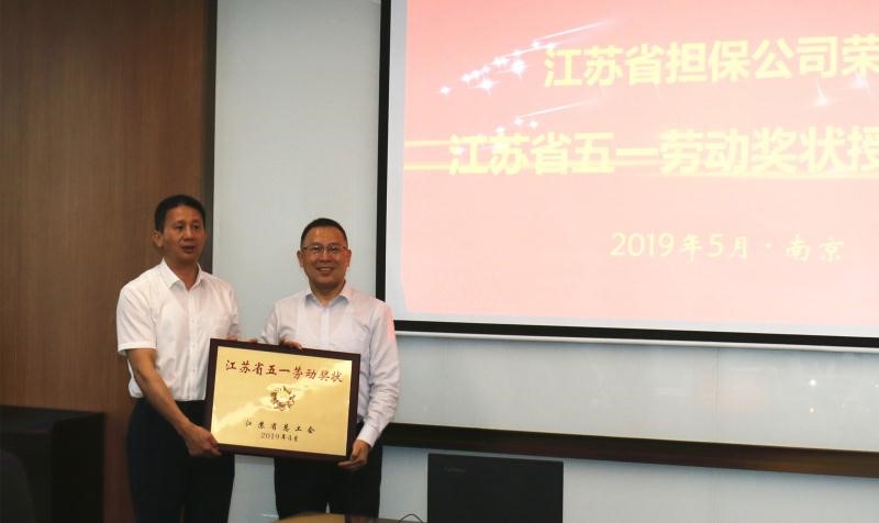 1559135057350721.jpg 2.JPG